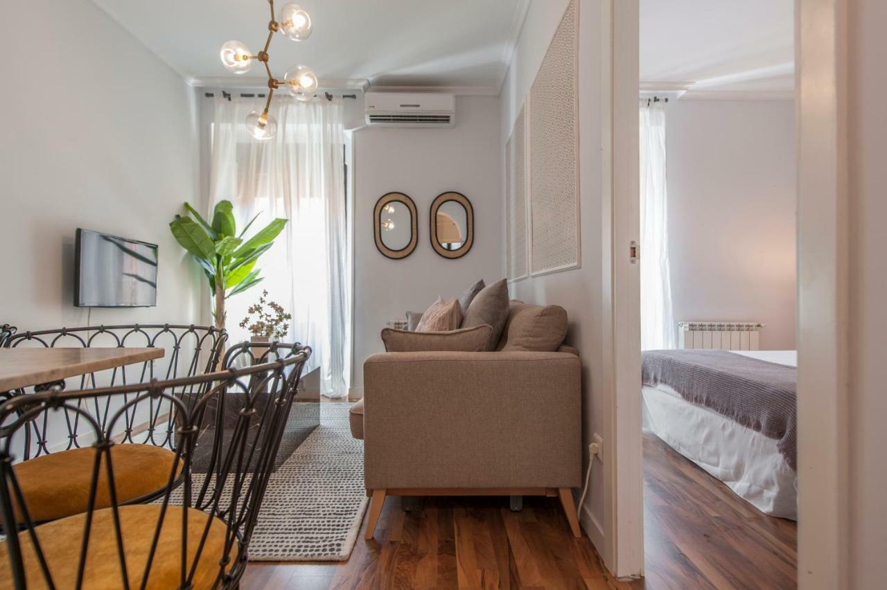 Palacio Real I Apartment Madrid Exterior photo