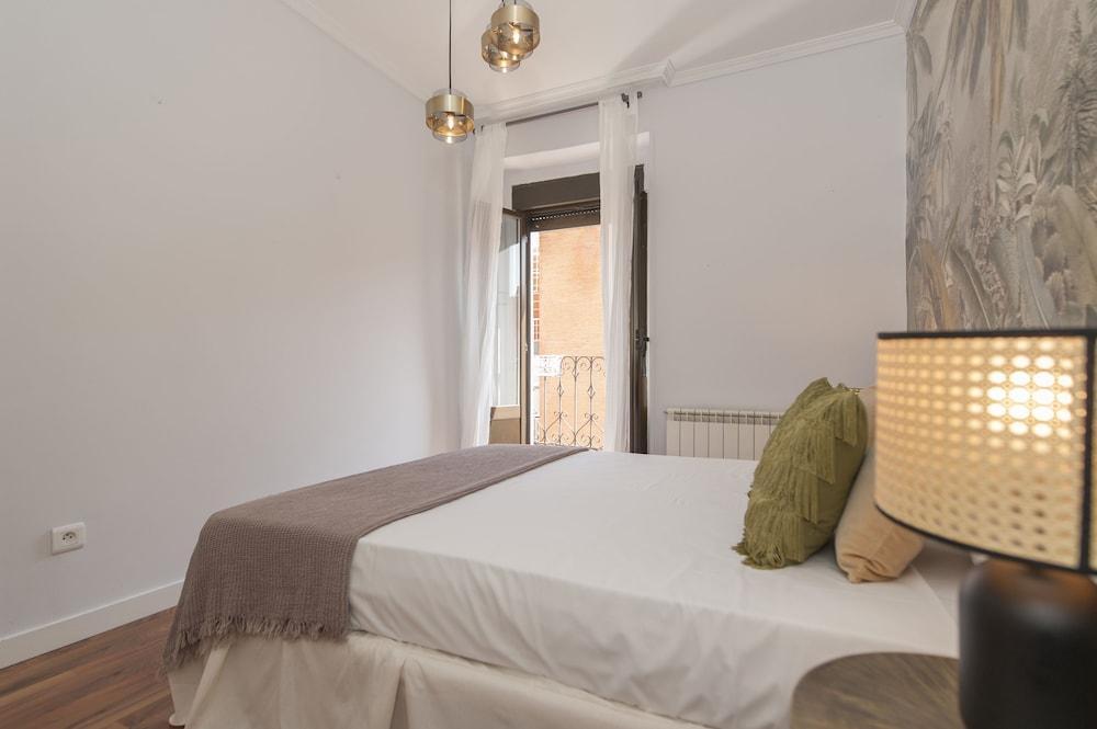Palacio Real I Apartment Madrid Exterior photo